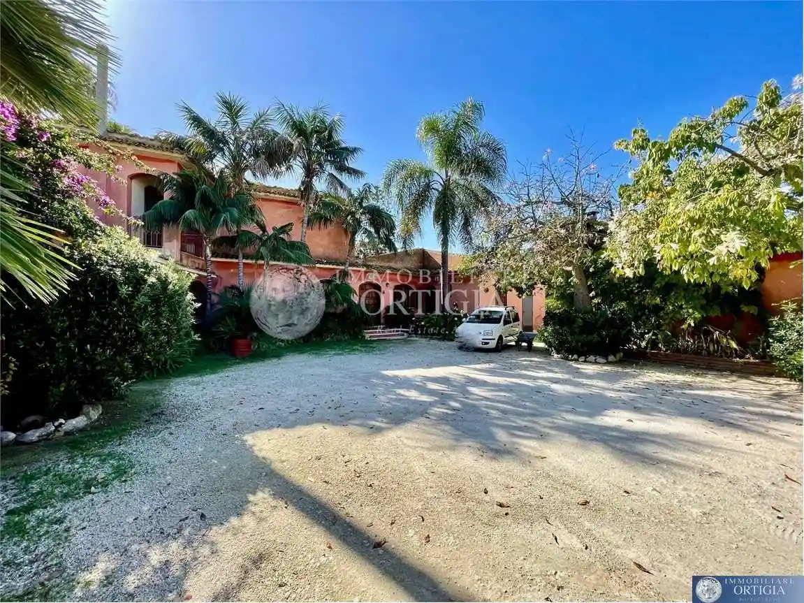 Villa in vendita a Siracusa