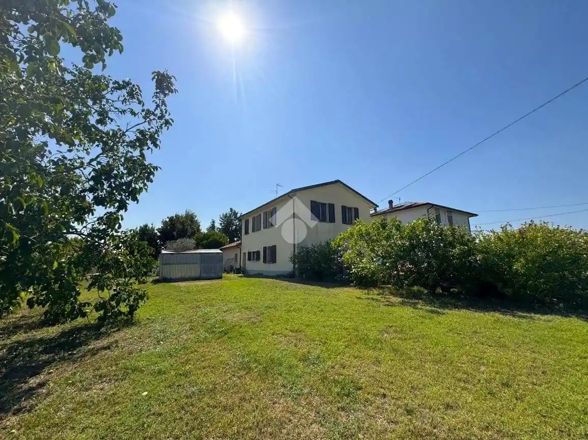 Casa indipendente in vendita a Forlì