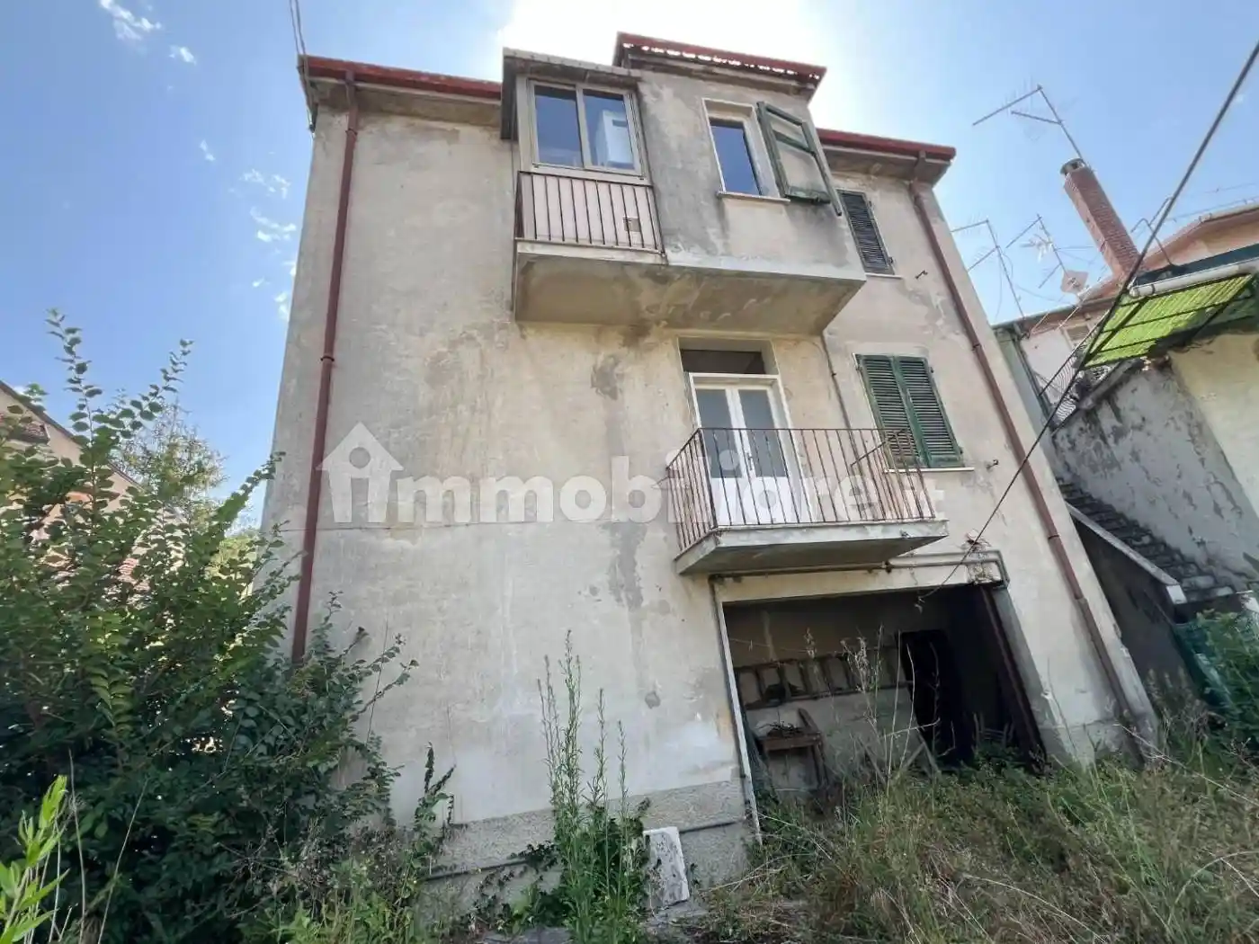 Casa indipendente in vendita a Massa
