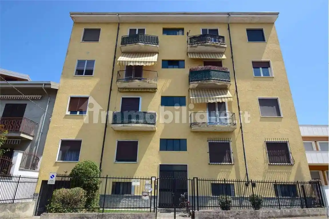 Appartamento in vendita a Vercelli