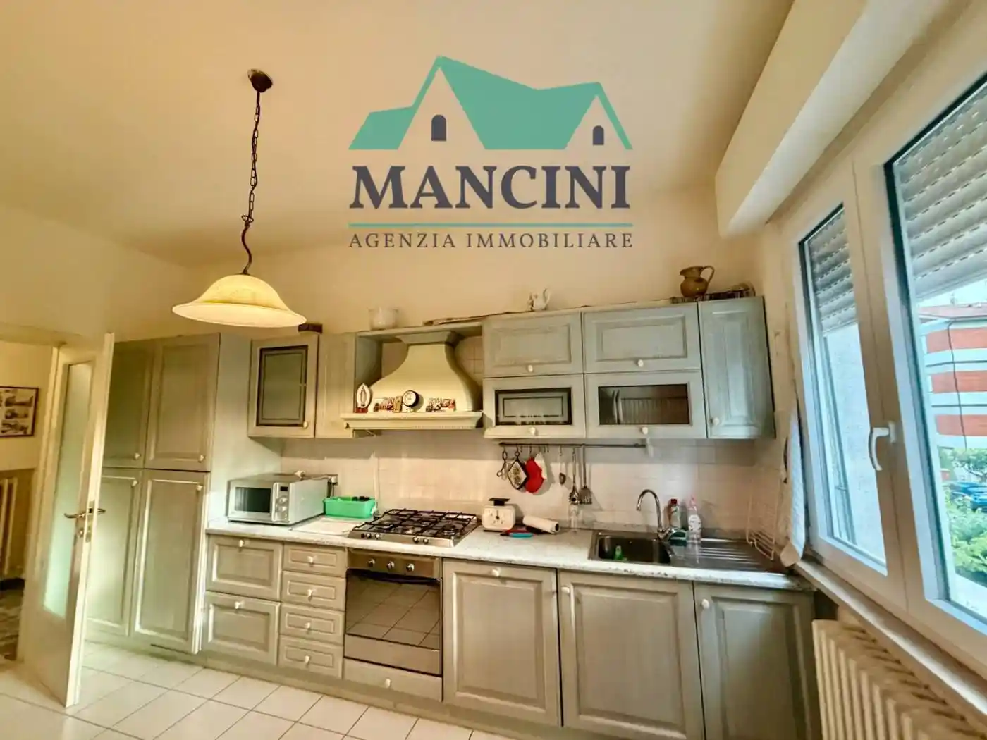 Appartamento in affitto a Jesi