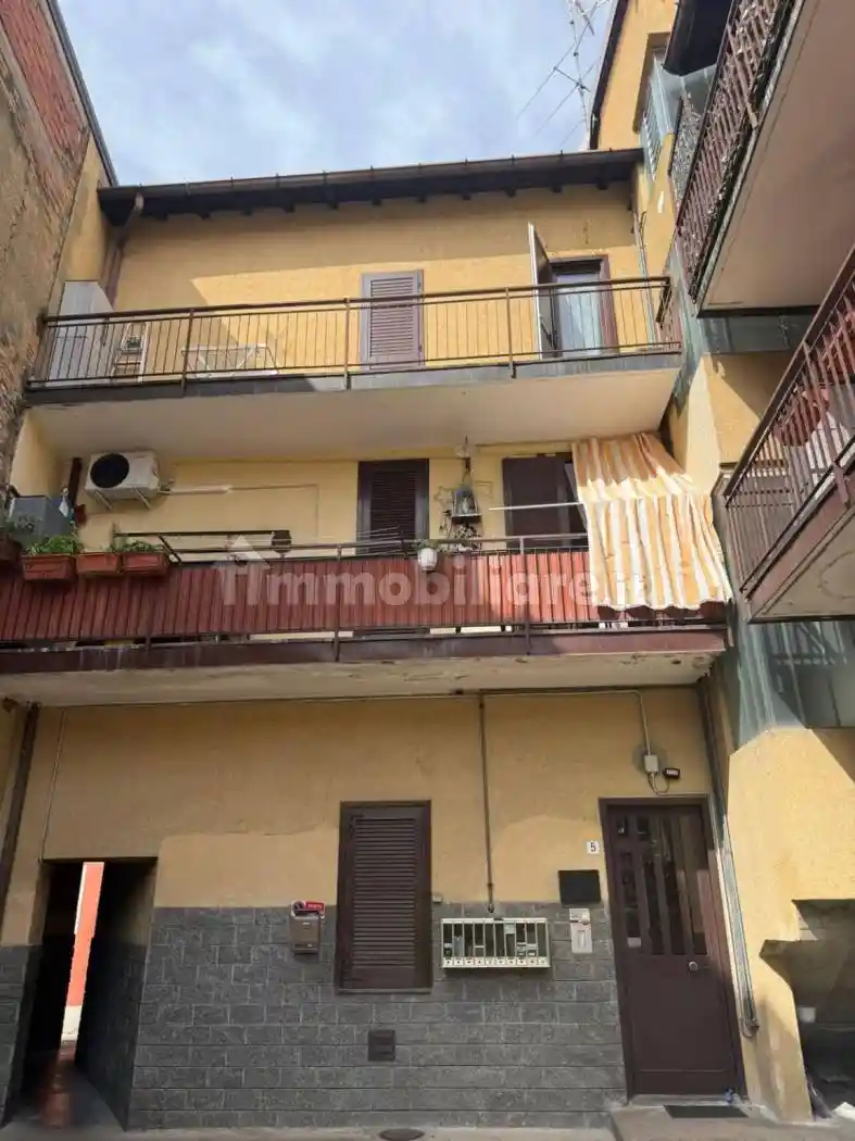Appartamento in vendita a Oltrona di San Mamette