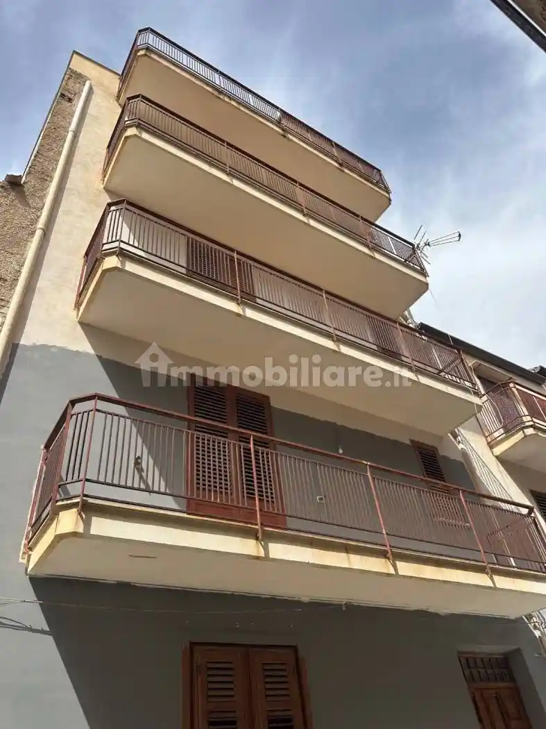 Appartamento in vendita a Ventimiglia di Sicilia