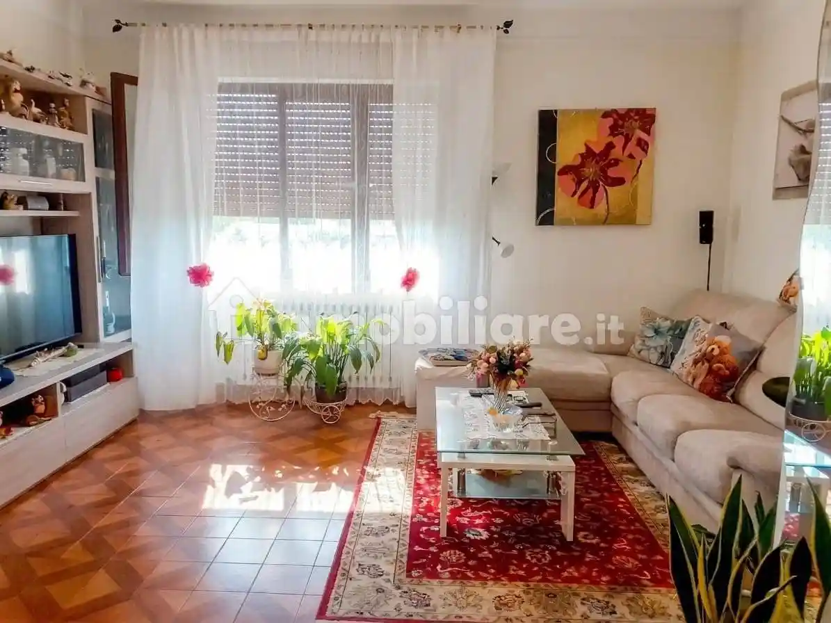 Appartamento in vendita a Carrara