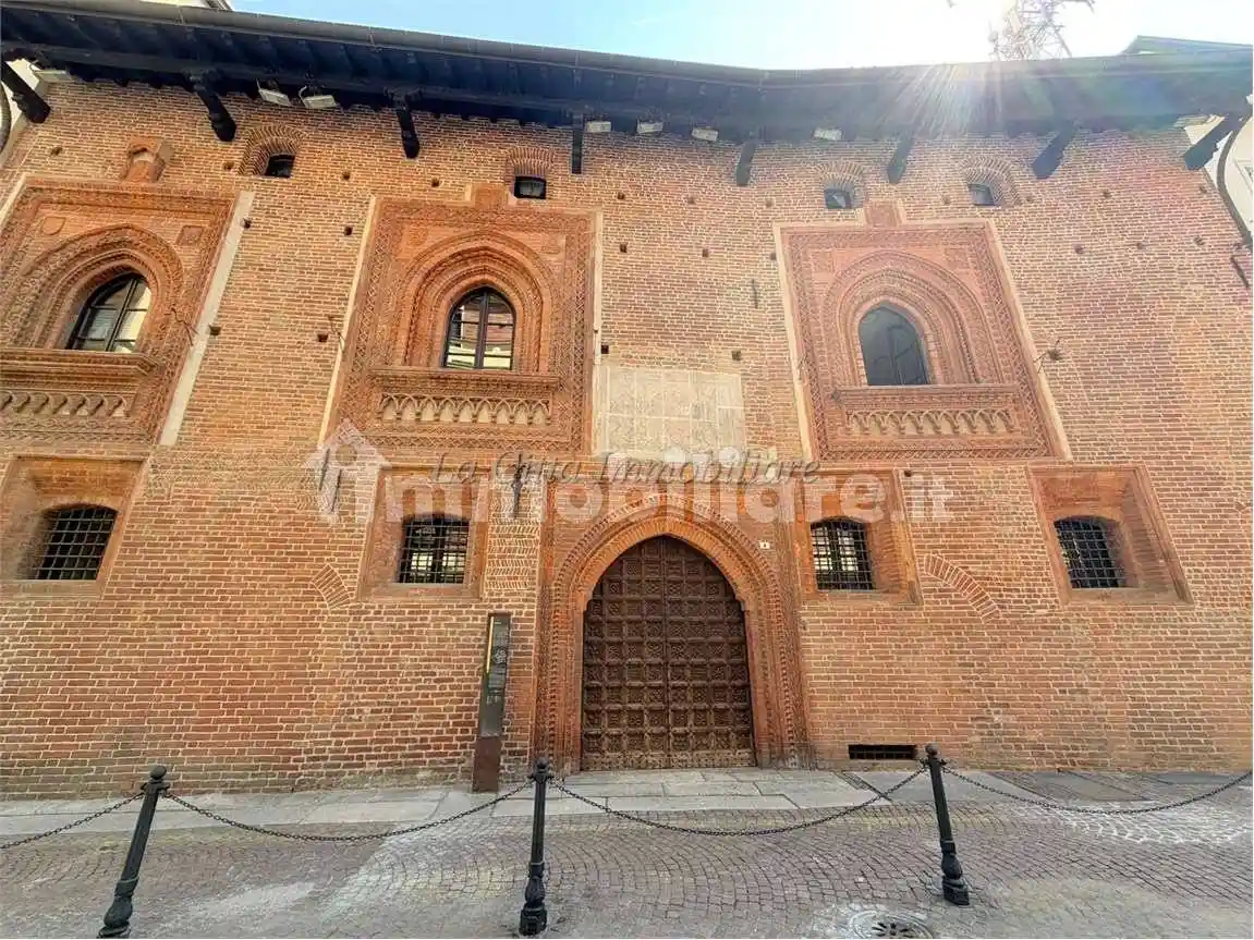 Appartamento in affitto a Novara