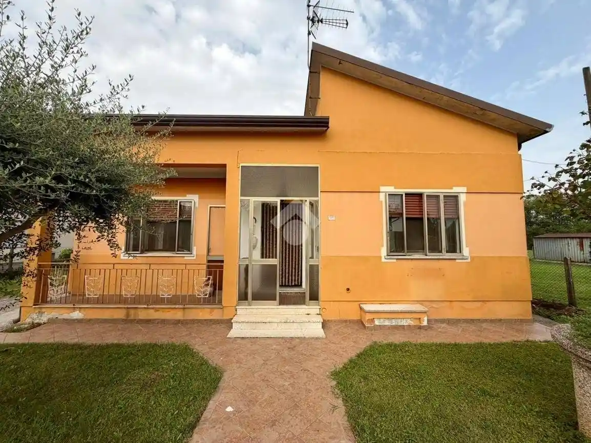 Villa in vendita a Vescovana