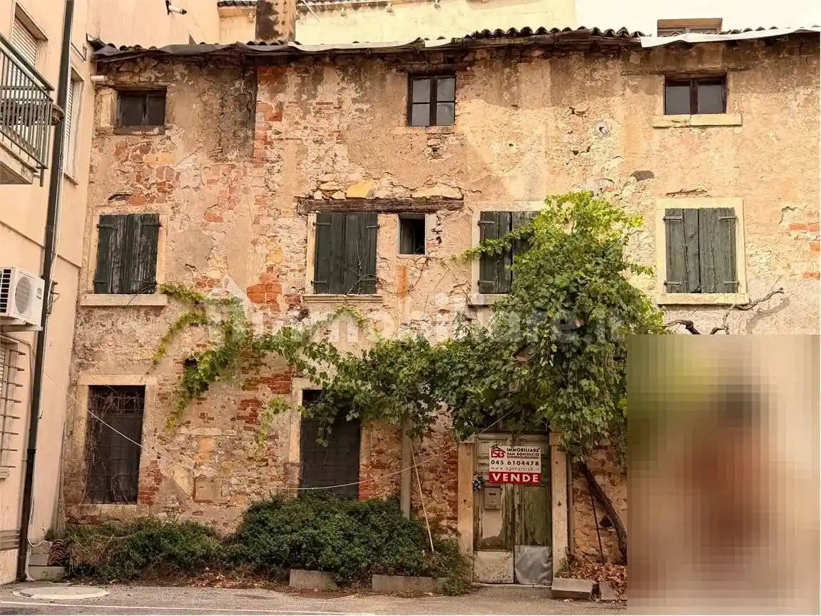 Rustico - Casale in vendita a Monteforte d'Alpone