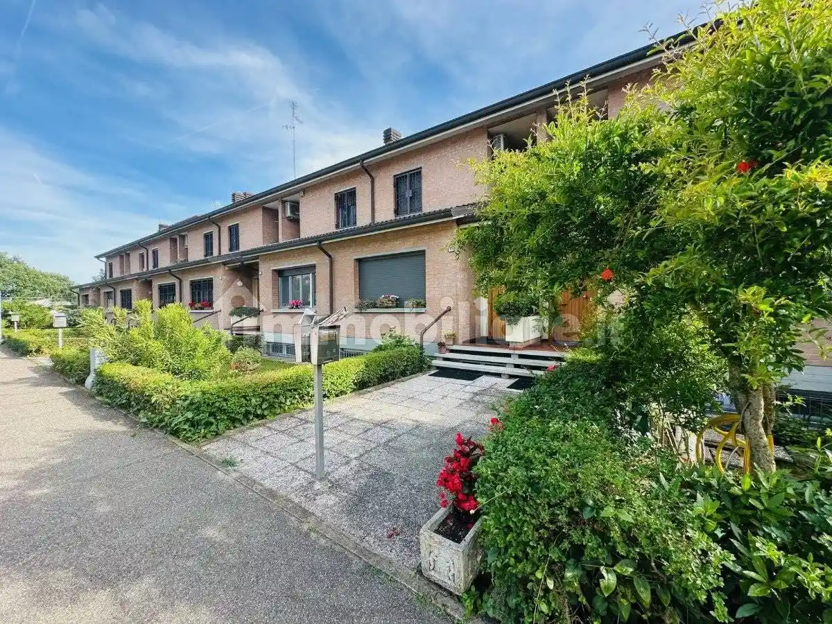 Villetta a schiera in vendita a Reggio Emilia