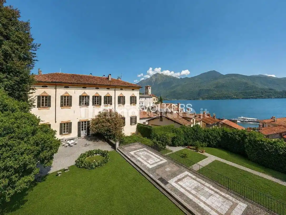 Villa in vendita a Gravedona ed Uniti
