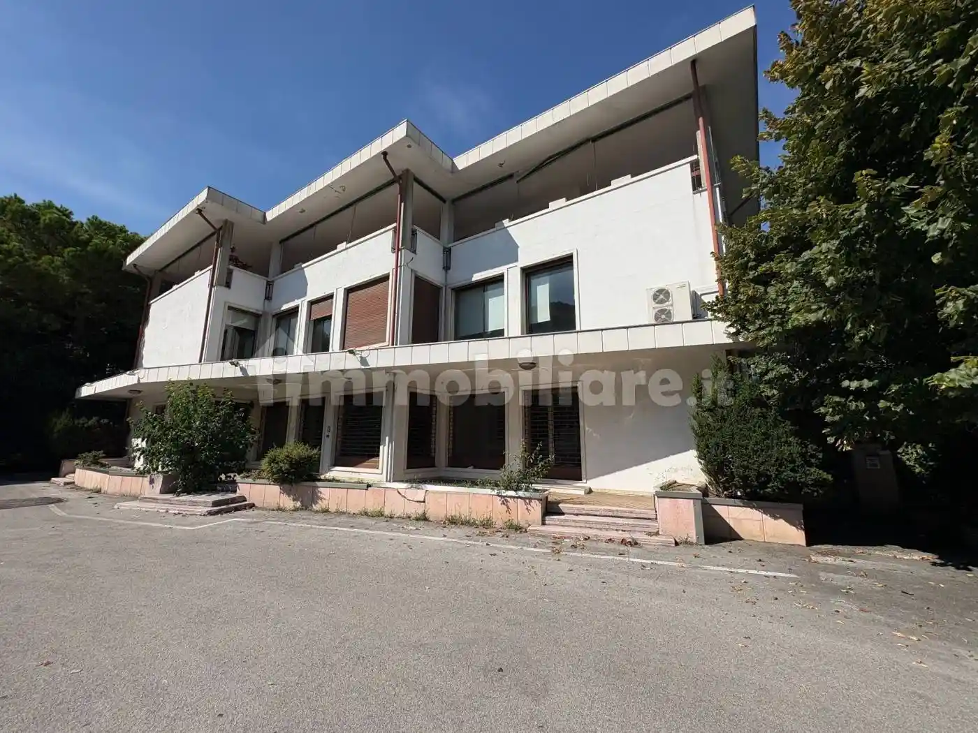 Palazzo - Edificio in vendita a Padova