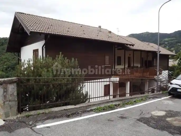 Appartamento in vendita a Serina