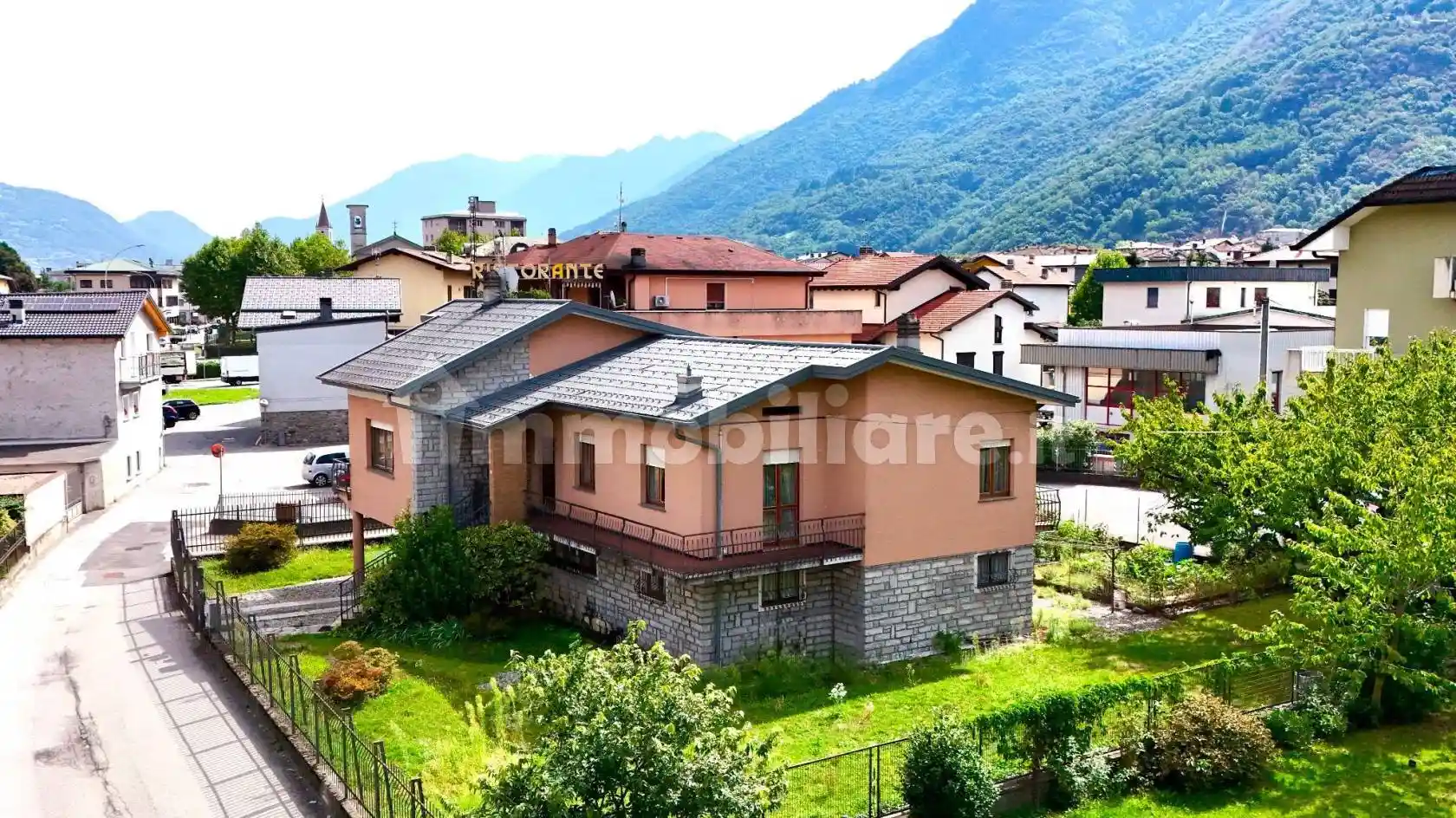 Villa in vendita a Delebio