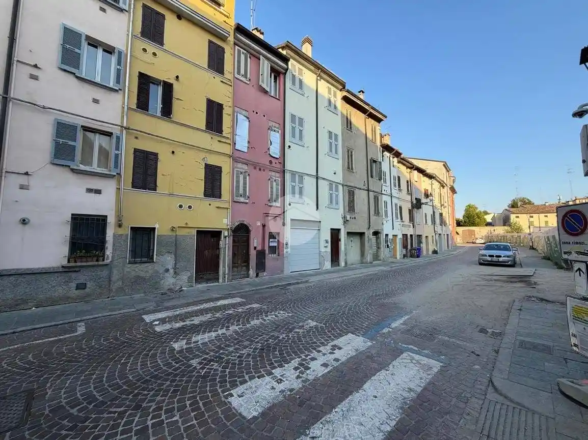 Appartamento in vendita a Parma