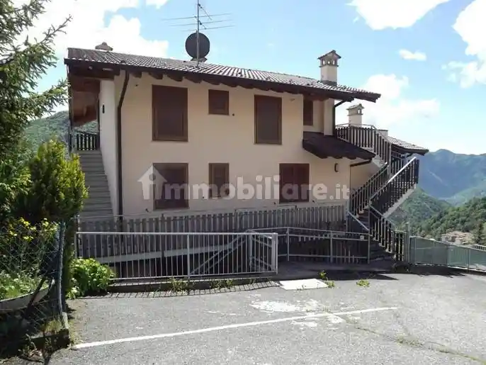 Appartamento in vendita a Dossena