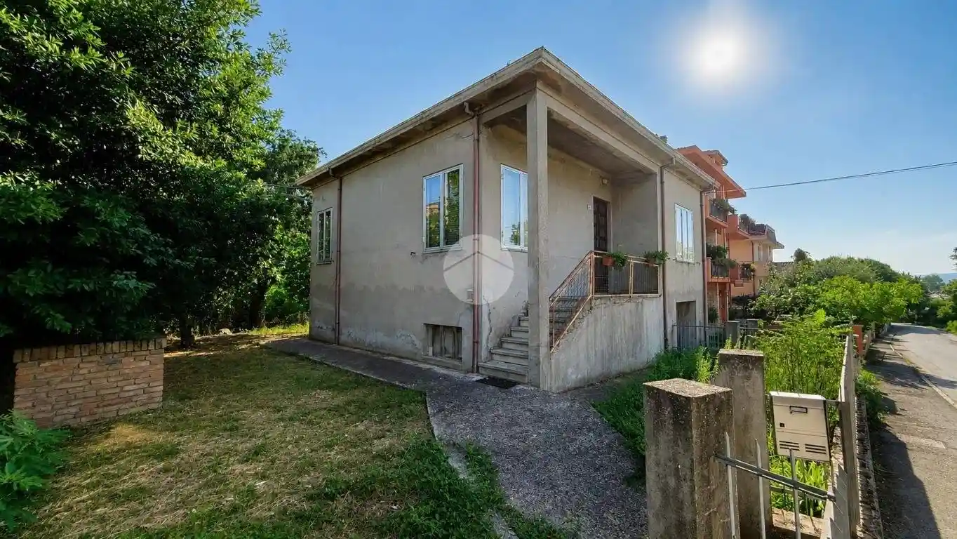 Villa in vendita a Saludecio