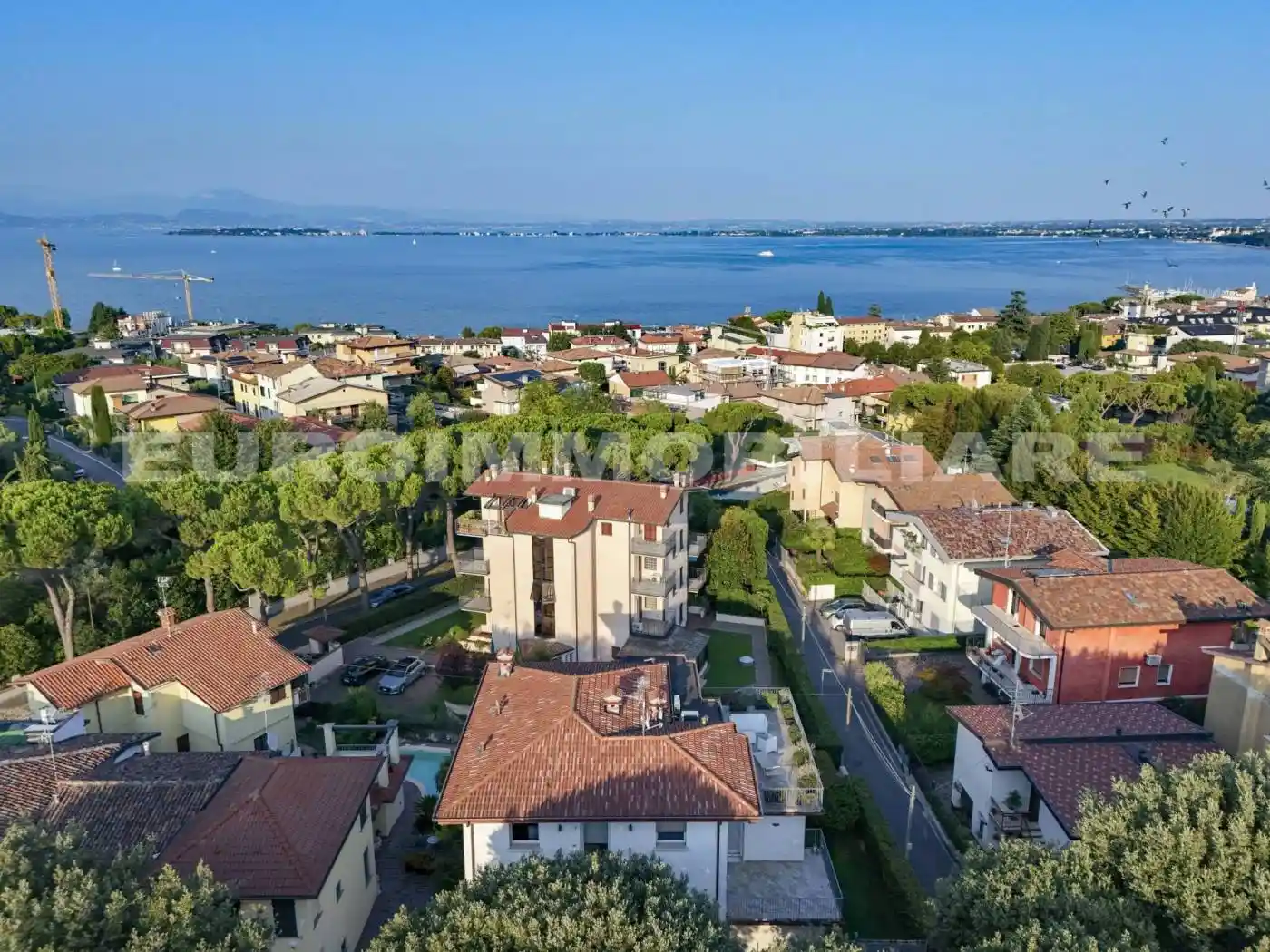 Palazzo - Edificio in vendita a Desenzano del Garda