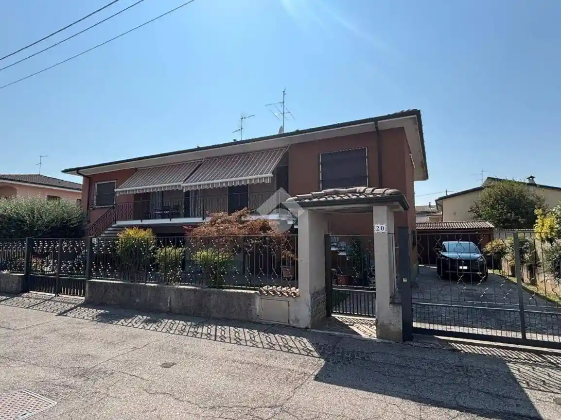 Villa in vendita a Rivolta d'Adda