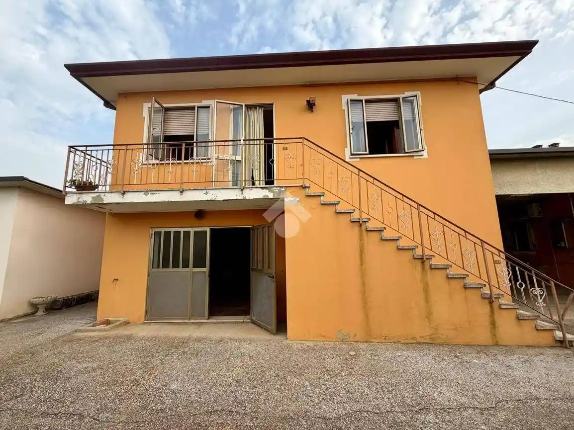 Casa indipendente in vendita a Vescovana