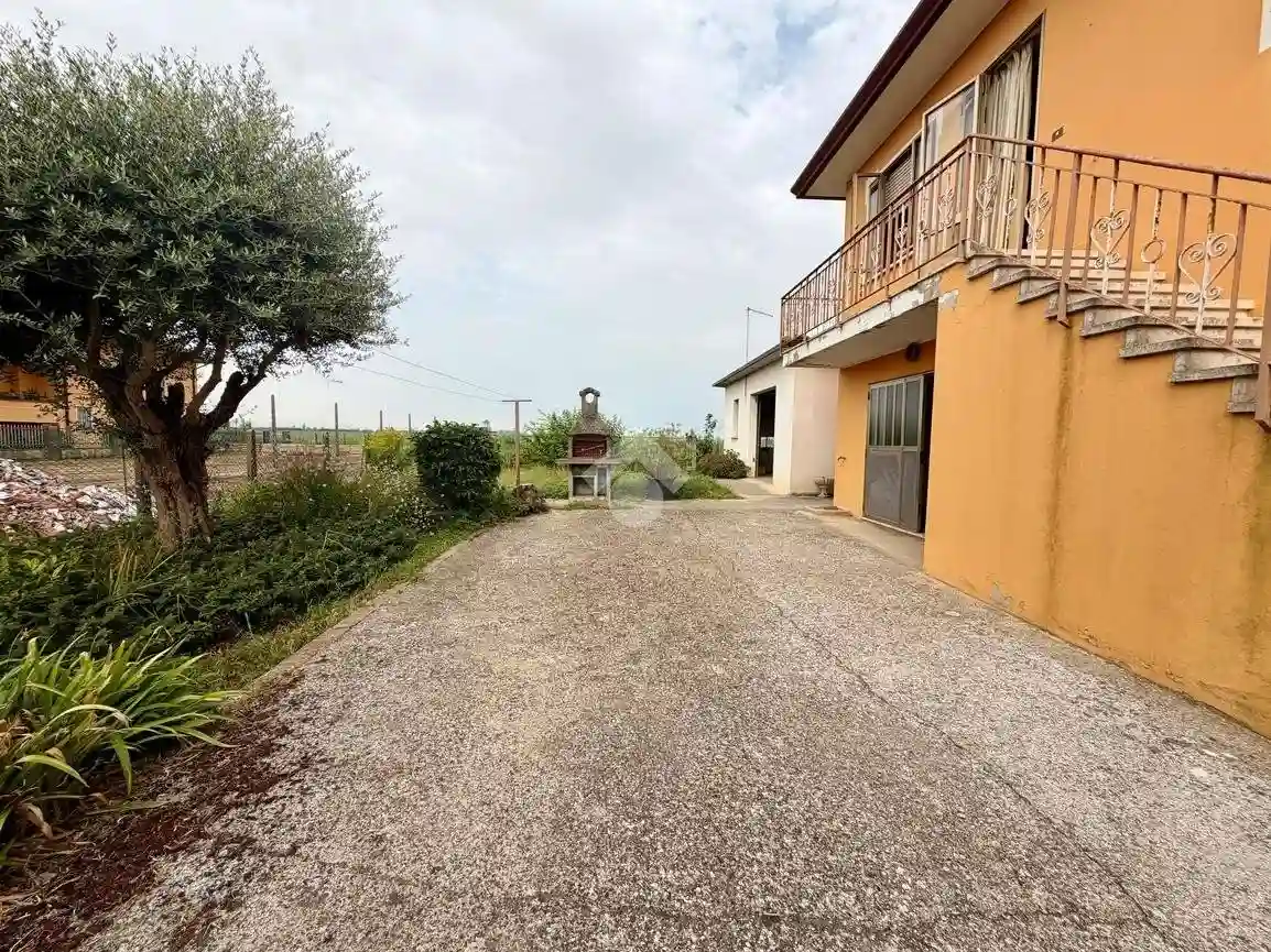 Casa indipendente - foto 2