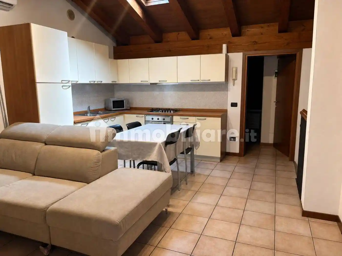 Appartamento in affitto a Pozzoleone