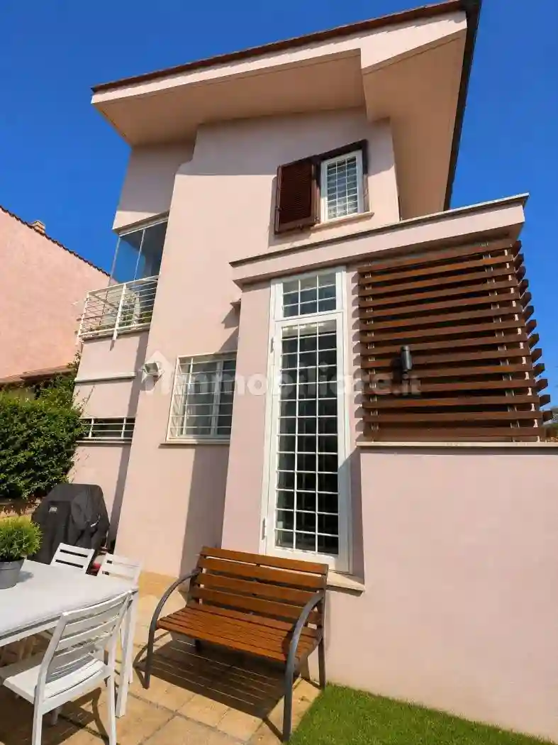 Villa - foto 2