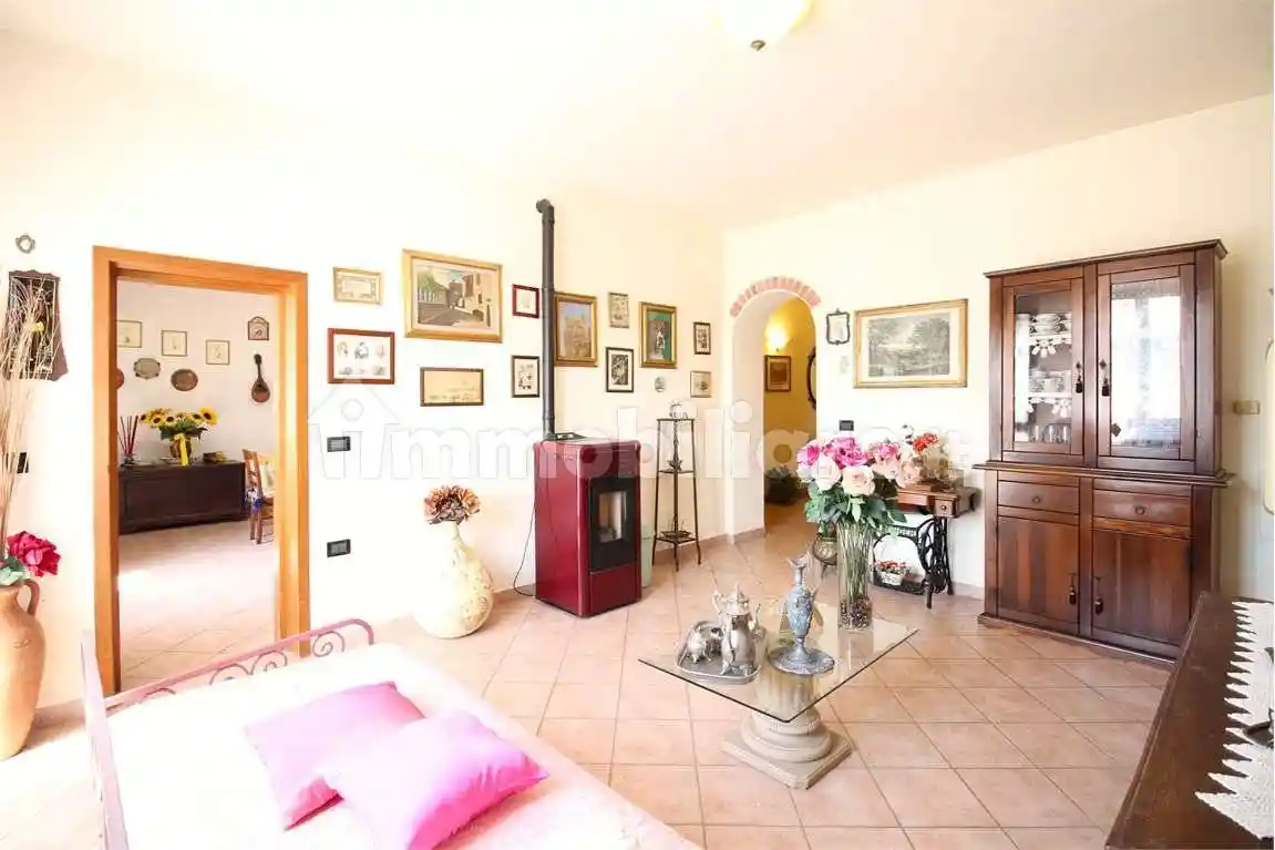Casa indipendente in vendita a Buti