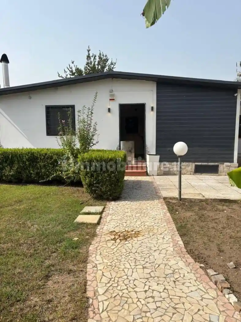 Villa in vendita a Giugliano in Campania