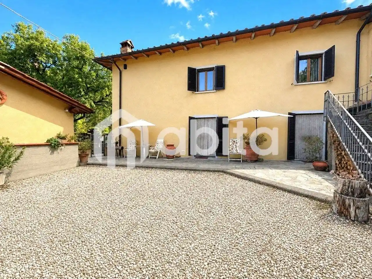 Villetta a schiera in vendita a Cavriglia