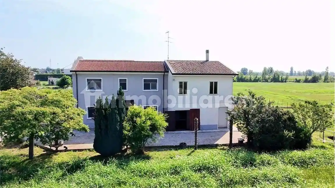 Rustico - Casale in vendita a Goito