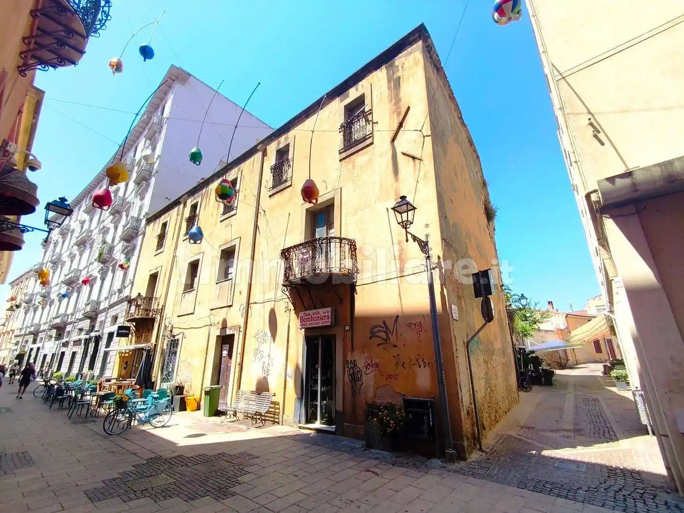Palazzo - Edificio in vendita a Oristano