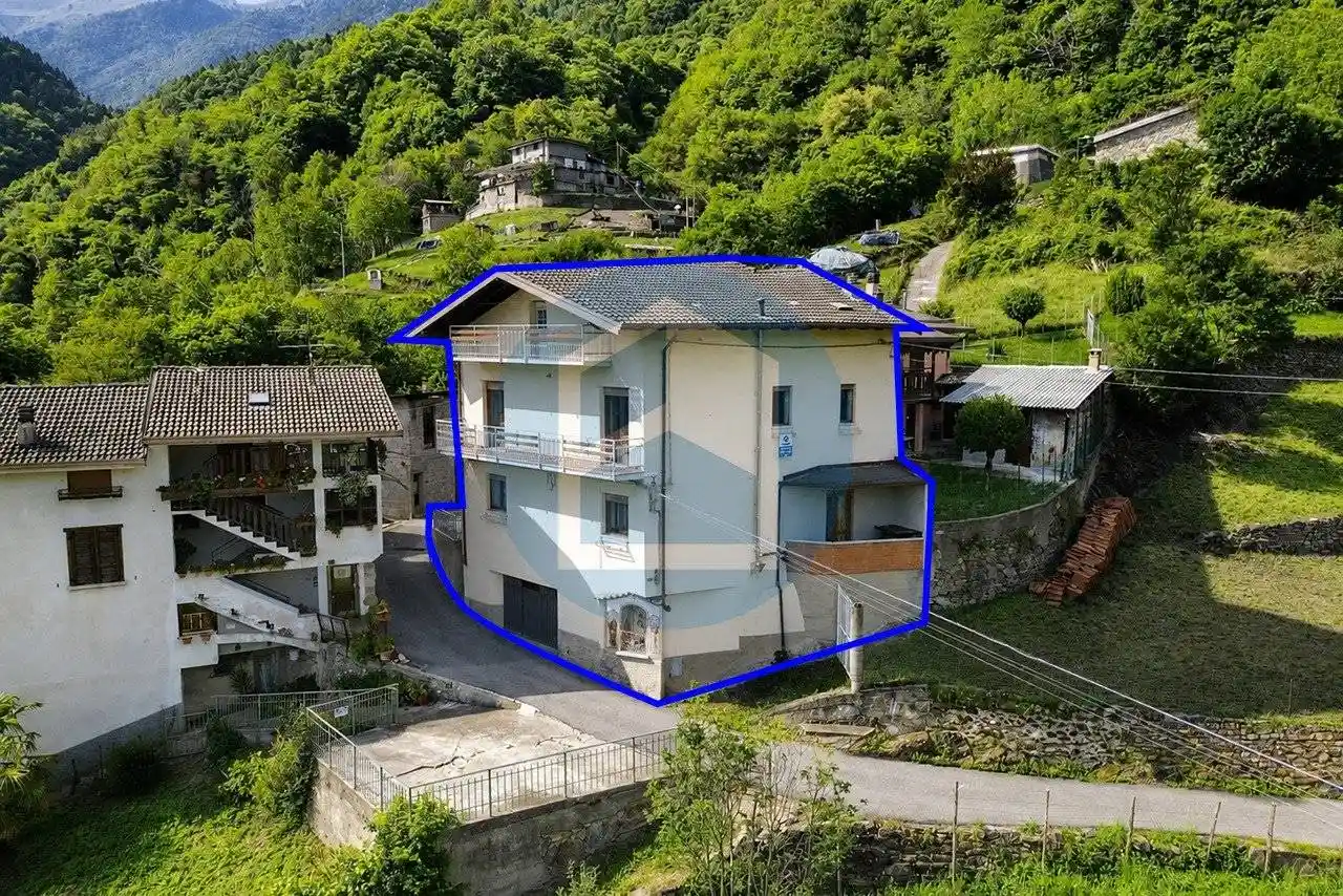 Casa indipendente in vendita a Capo di Ponte