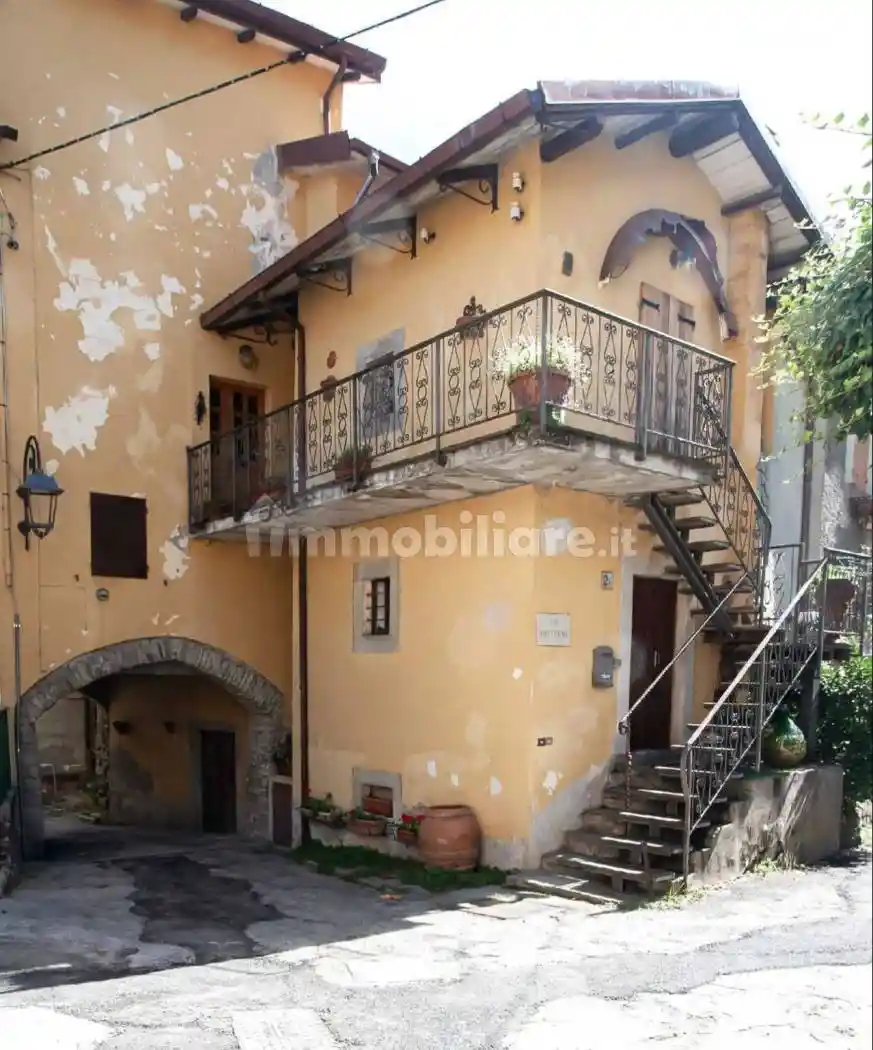 Appartamento in vendita a Lizzano in Belvedere