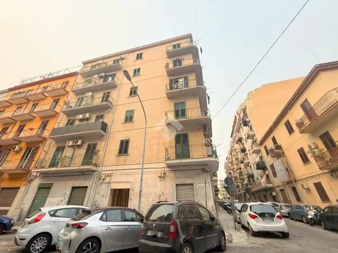 Appartamento in vendita a Palermo