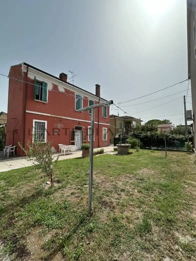 Casa indipendente in vendita a Bagnacavallo
