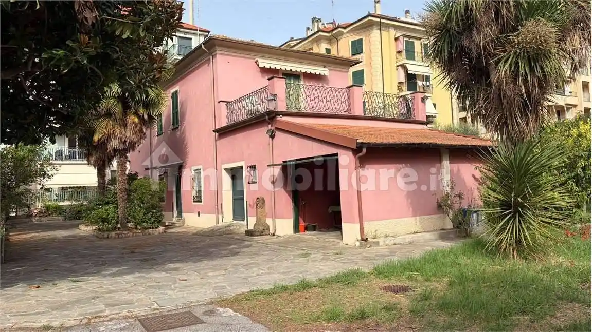 Villa in vendita a Albenga
