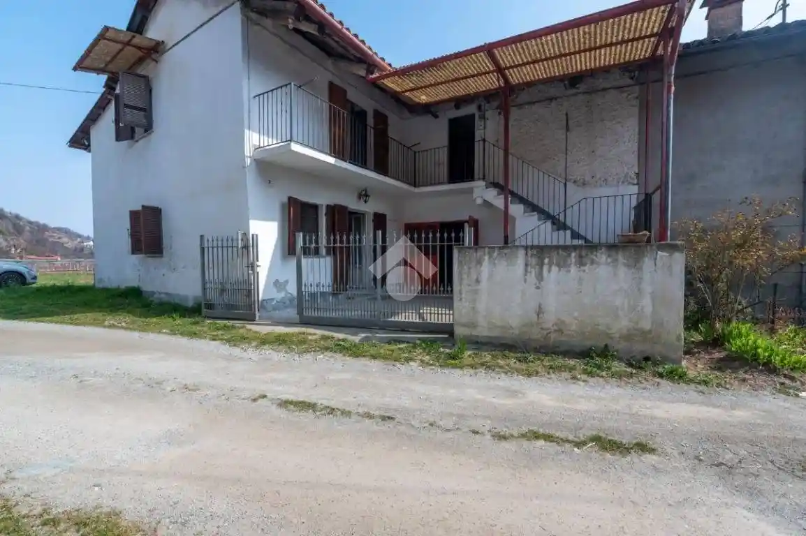 Appartamento in vendita a Revello