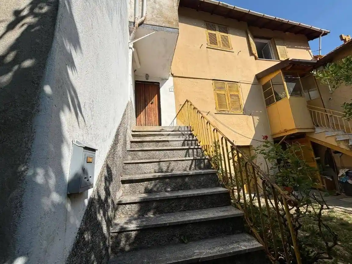 Casa indipendente in vendita a Sant'Olcese