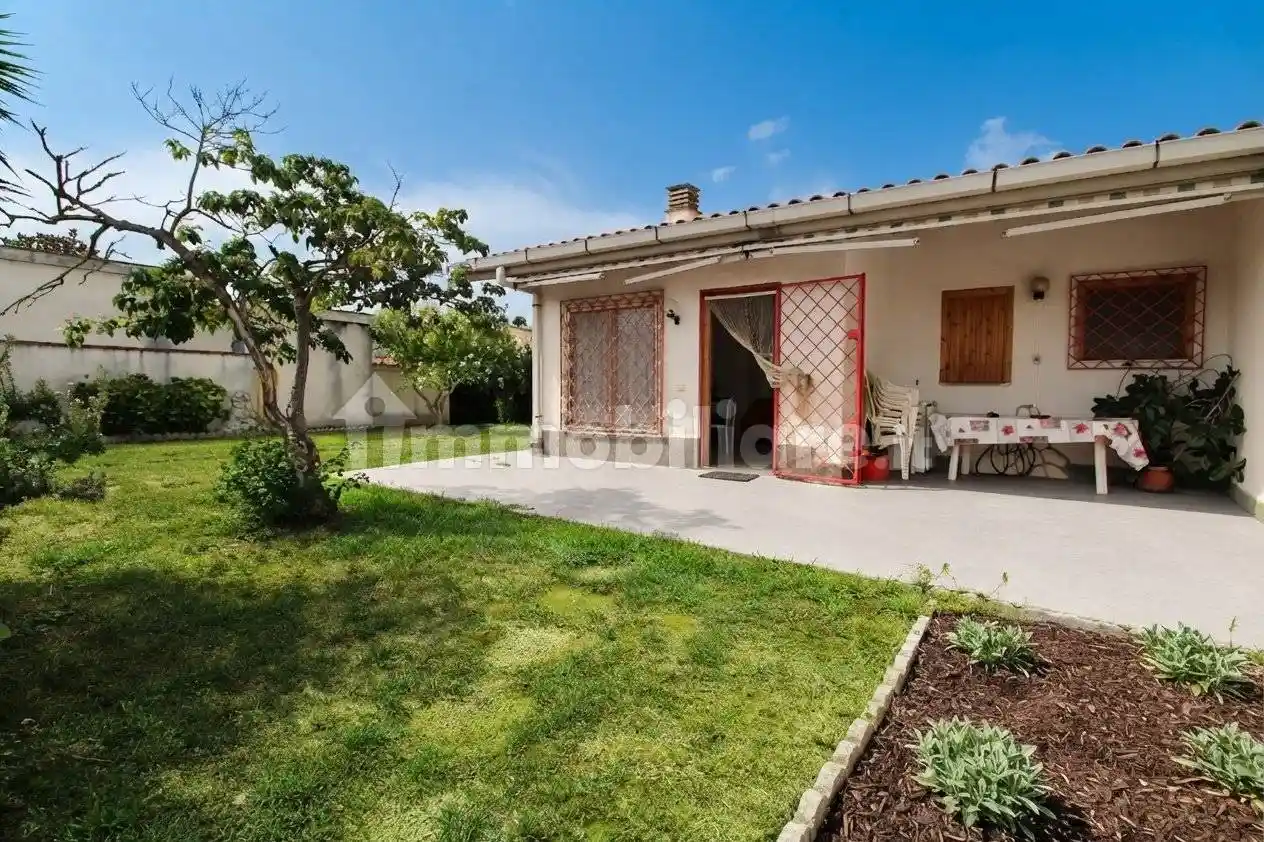 Villa in vendita a Ardea