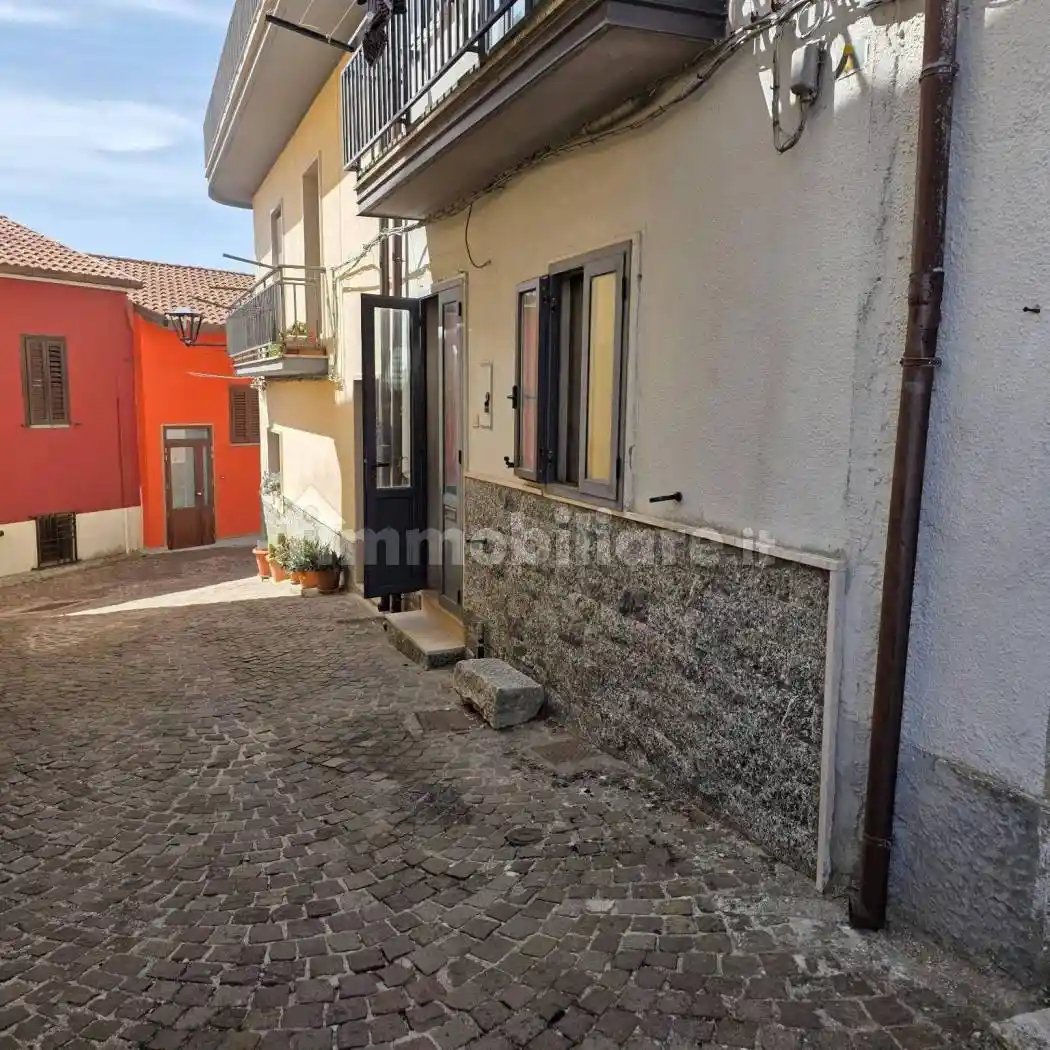 Casa indipendente in vendita a Faeto