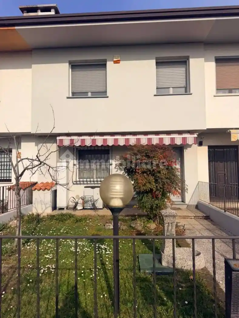 Villetta a schiera in vendita a Lestizza