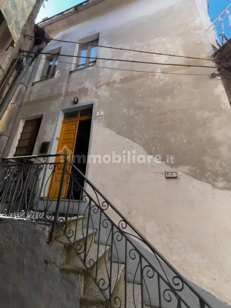 Casa indipendente in vendita a Tonara