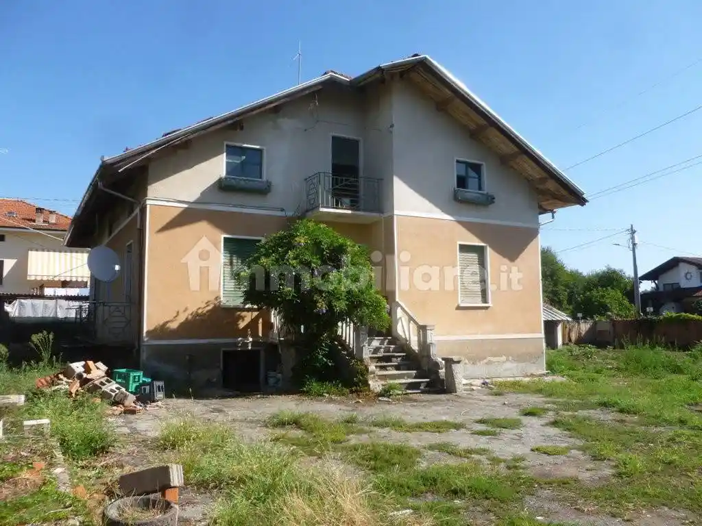 Villa in vendita a Biella