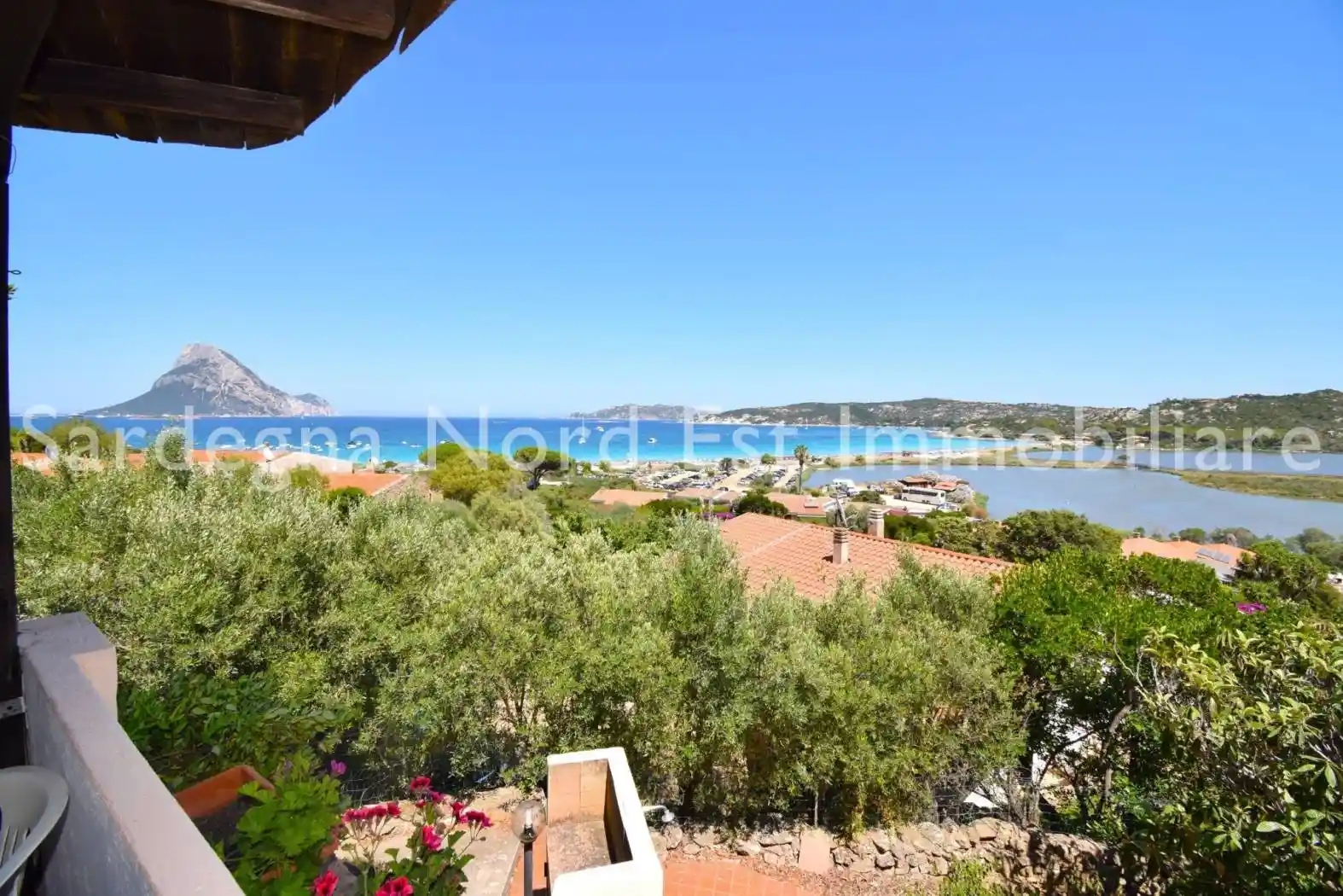 Villa in vendita a Loiri Porto San Paolo