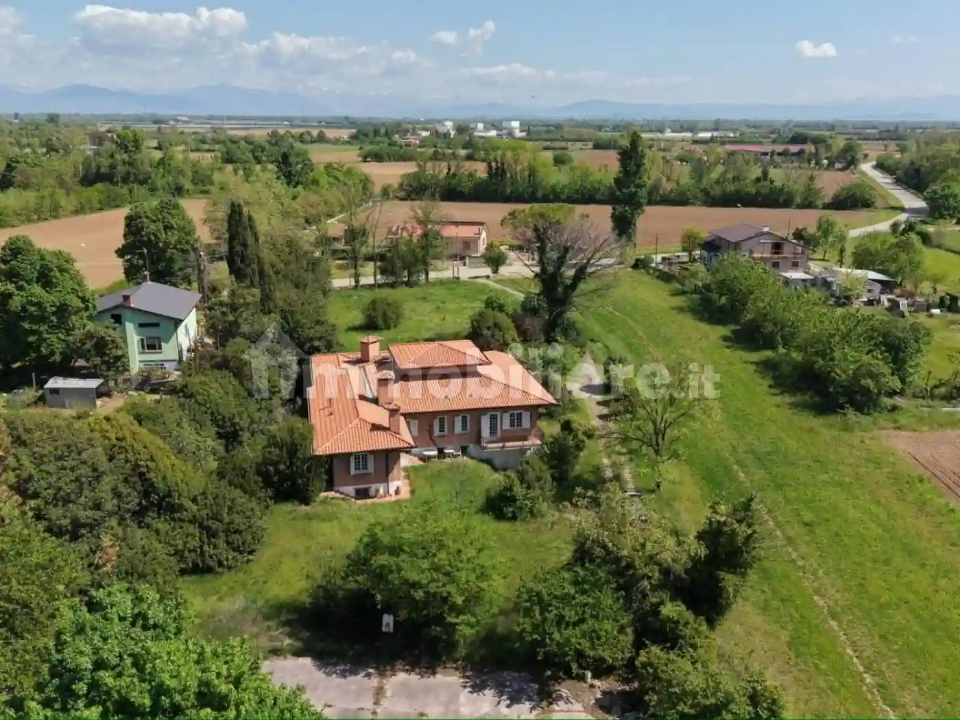 Villa - foto 2