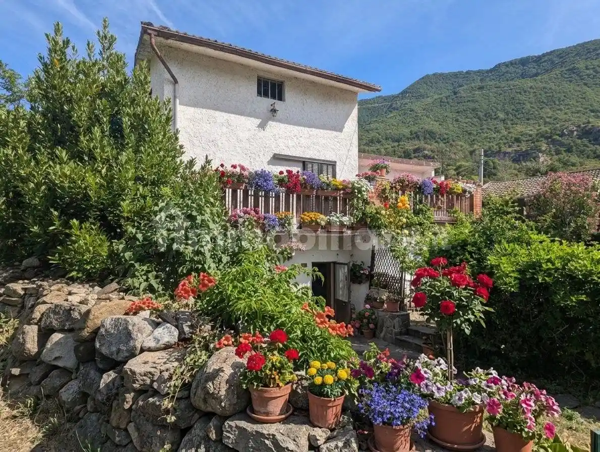 Casa indipendente in vendita a Borgone Susa