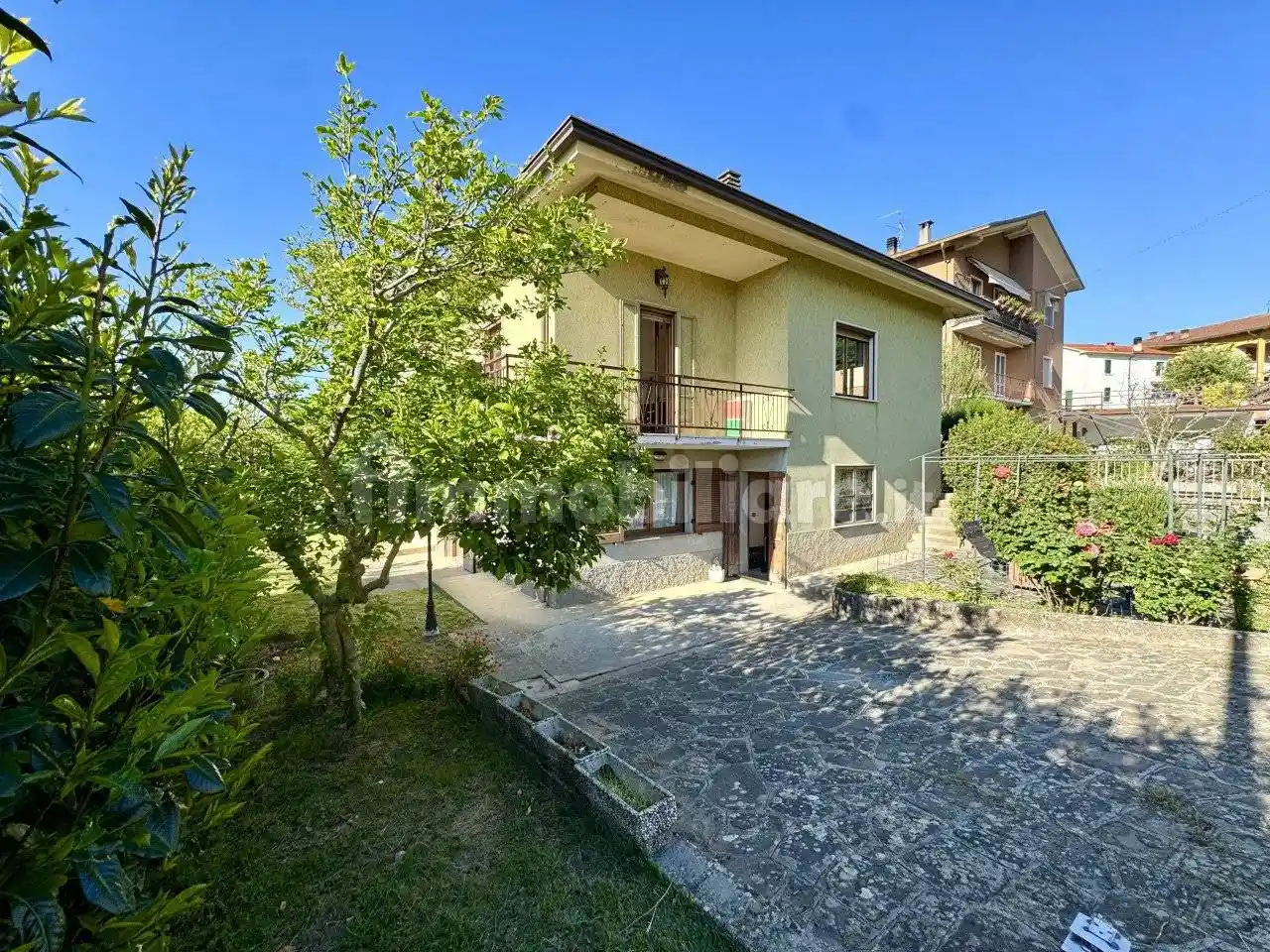 Villa in vendita a Varsi