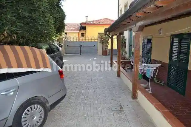 Appartamento in vendita a Viareggio