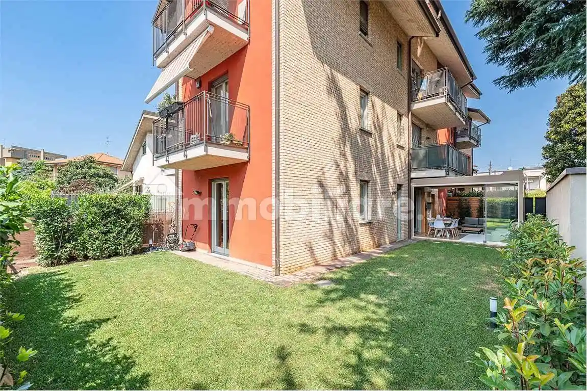 Appartamento in vendita a Bovisio-Masciago