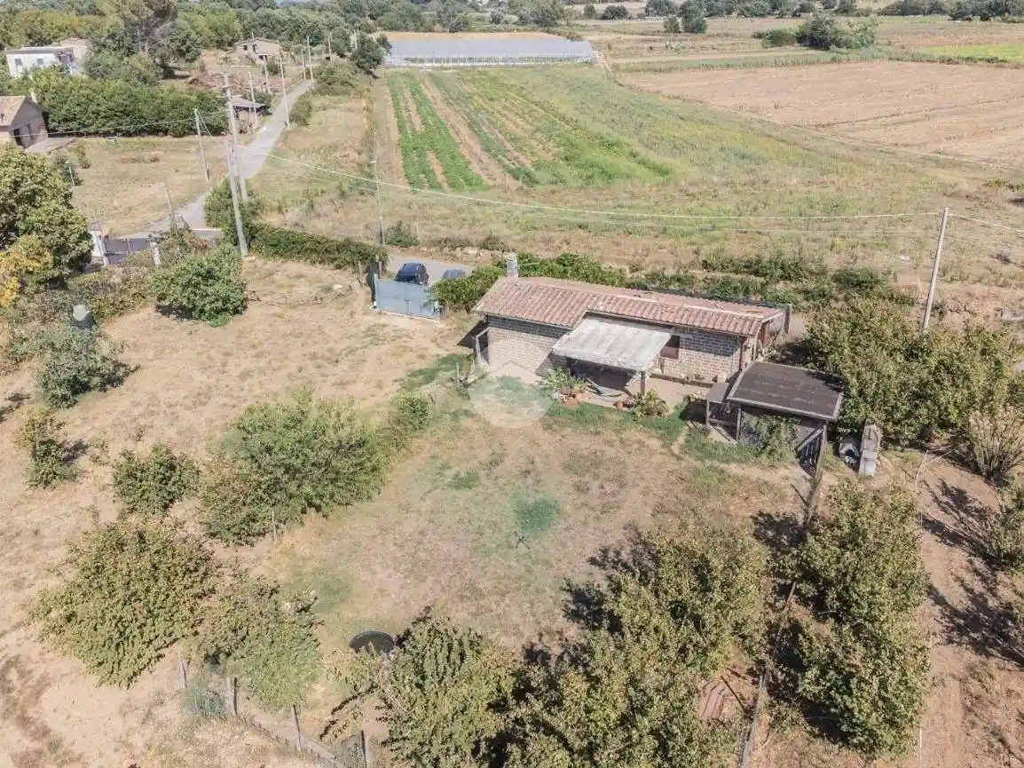 Rustico - Casale in vendita a Nepi