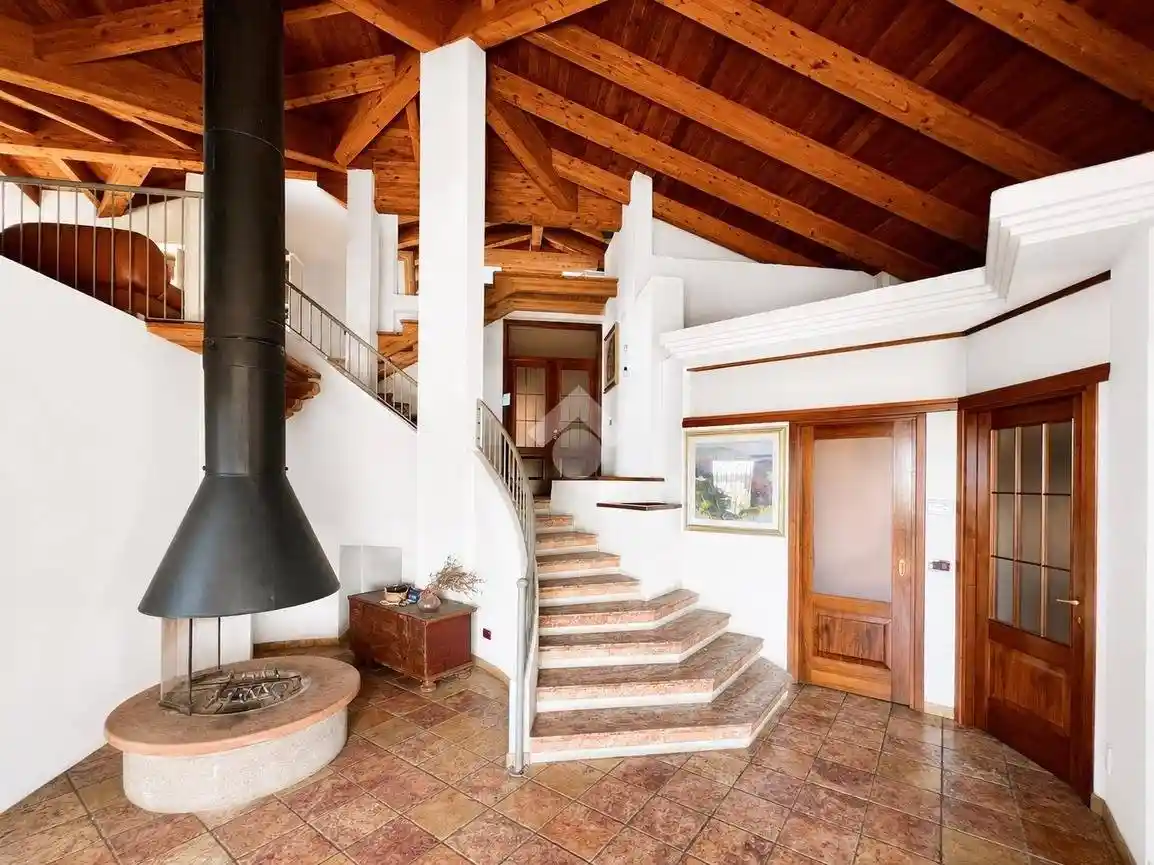 Villa in vendita a Carlino